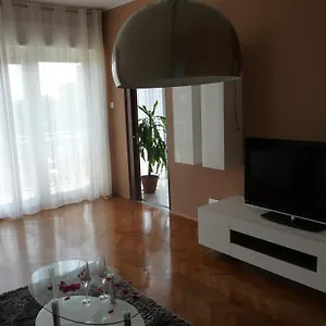 https://apartments-noris.in-istria.net