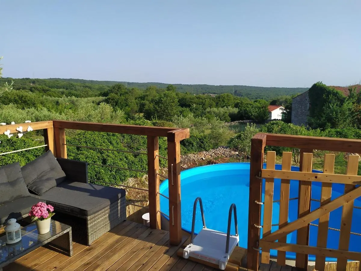 Prima Insula Glamping Hotel Brusici Luksustelt