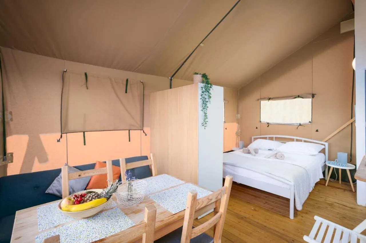 Luksustelt Prima Insula Glamping Hotel Brusici Kroatien
