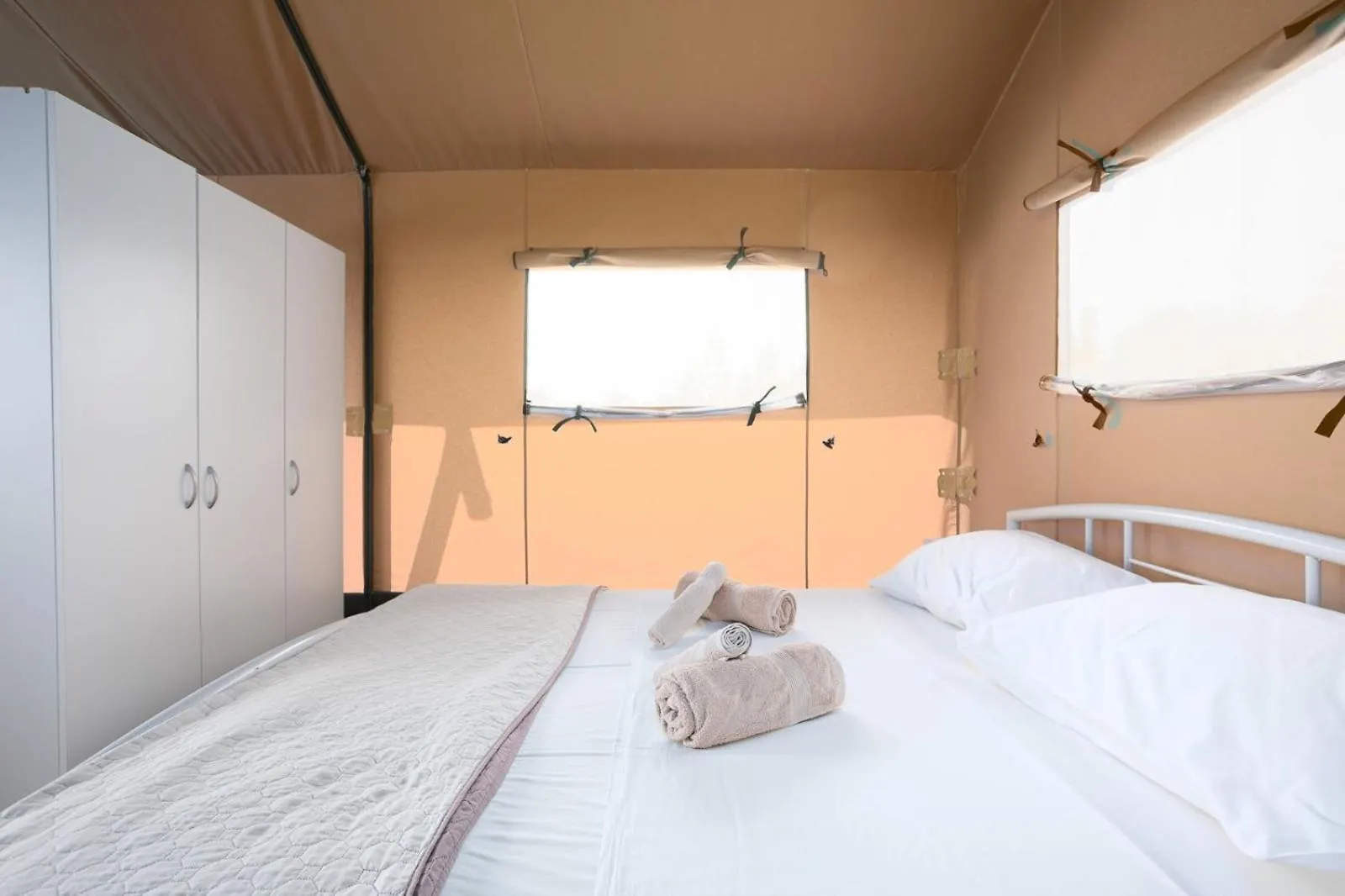 Prima Insula Glamping Hotel Brusici 0*,  Kroatien