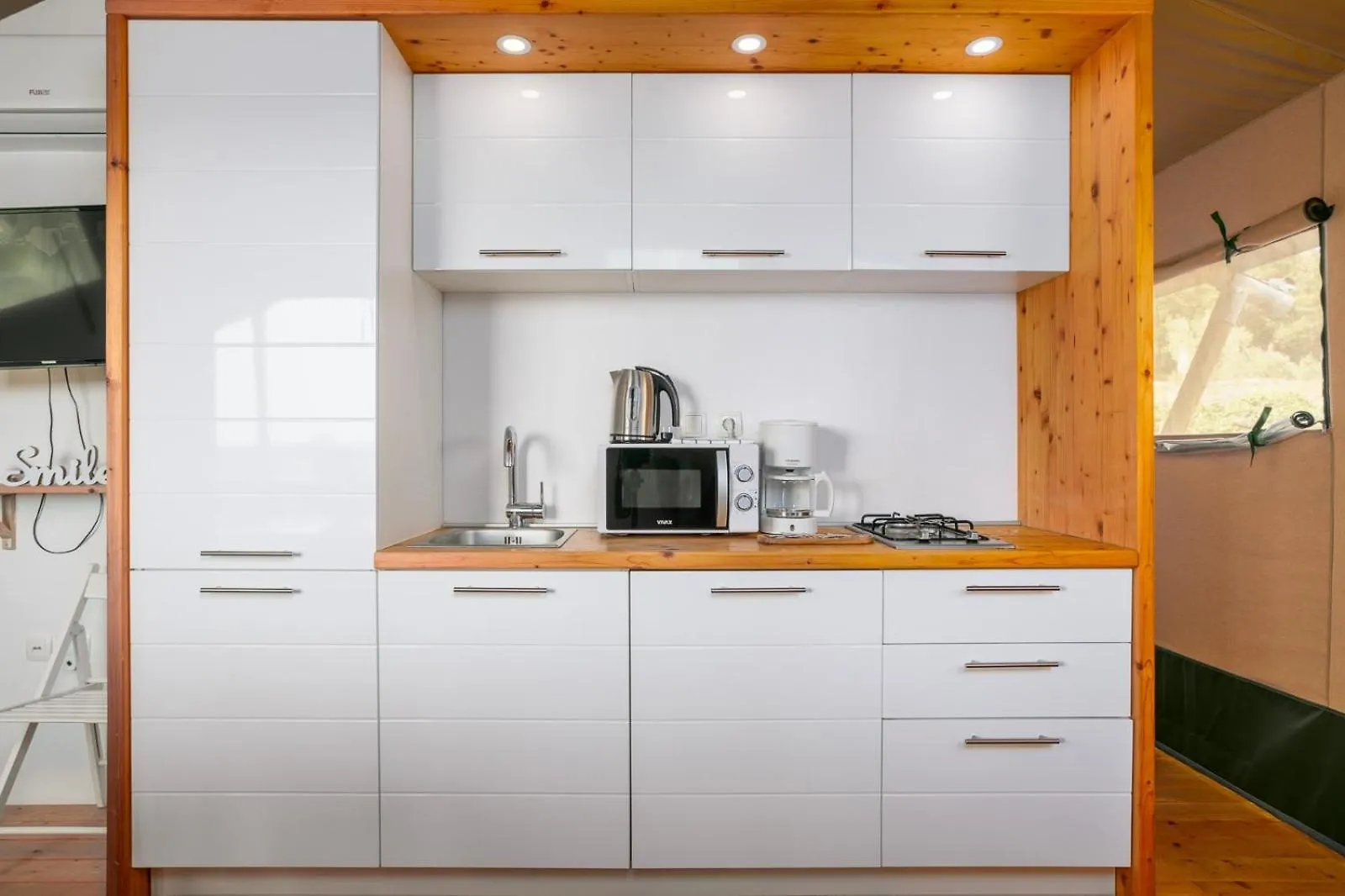 Prima Insula Glamping Hotel Brusici