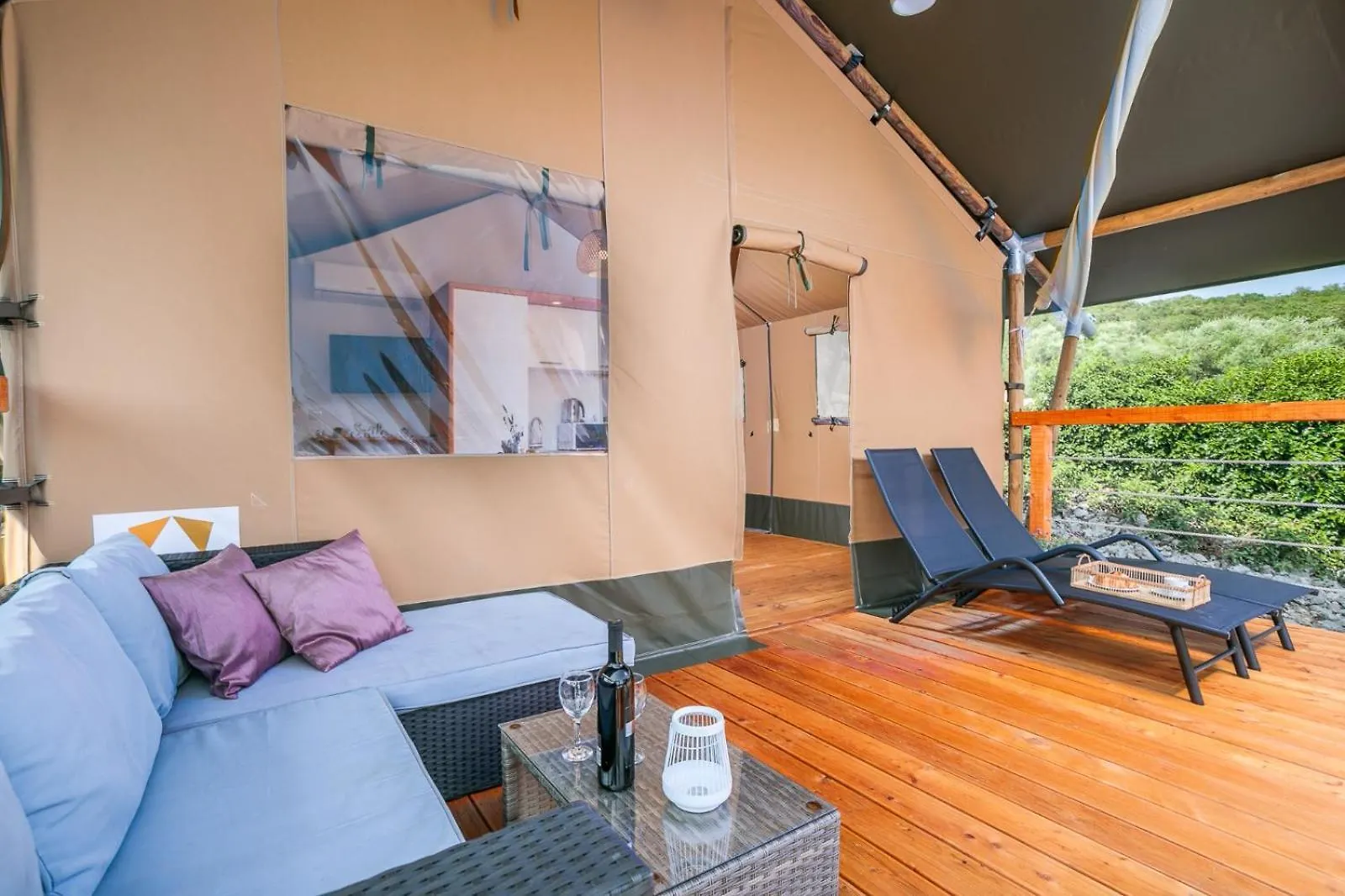 Prima Insula Glamping Hotel Brusici