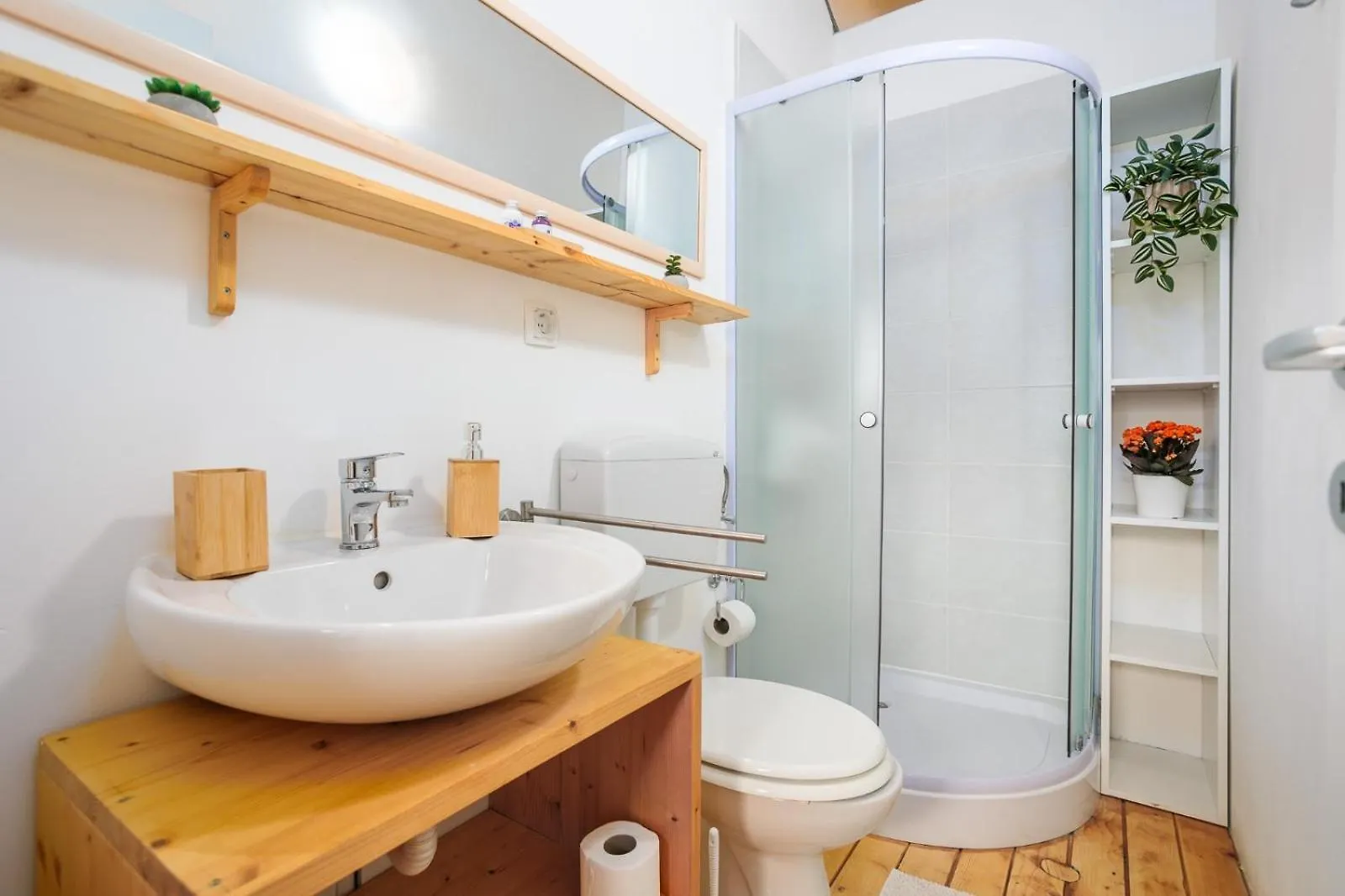 Prima Insula Glamping Hotel Brusici Luksustelt